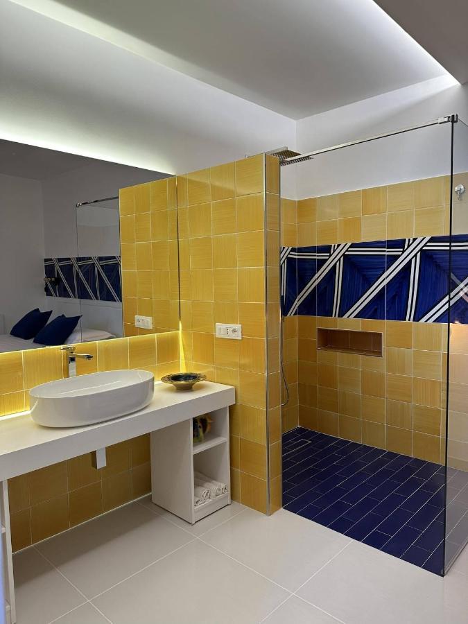 Il Melograno In Costa D'Amalfi - Romantic Experience Vietri sul Mare Room photo