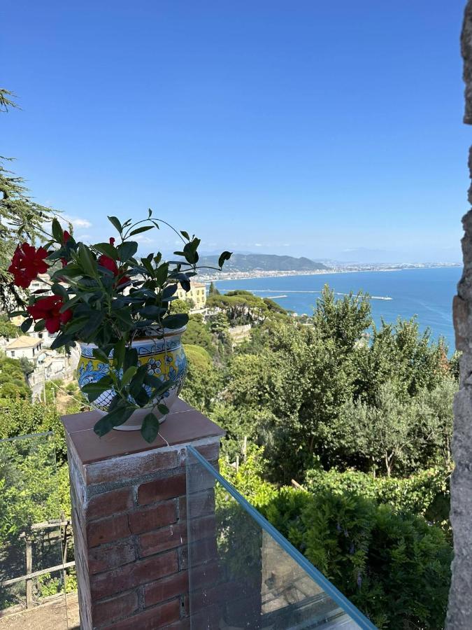 Il Melograno In Costa D'Amalfi - Romantic Experience Vietri sul Mare Room photo
