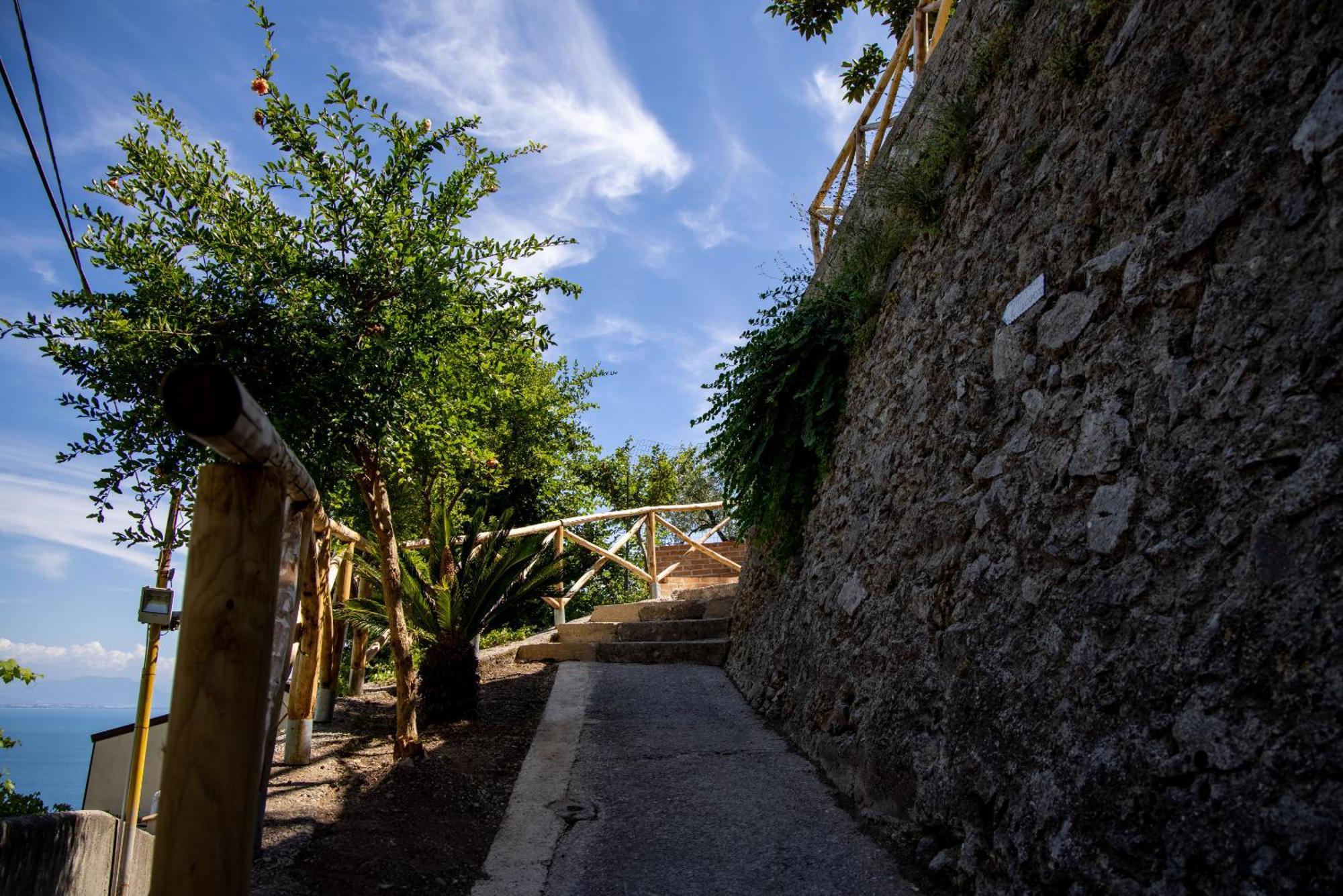 Il Melograno In Costa D'Amalfi - Romantic Experience Vietri sul Mare Exterior photo